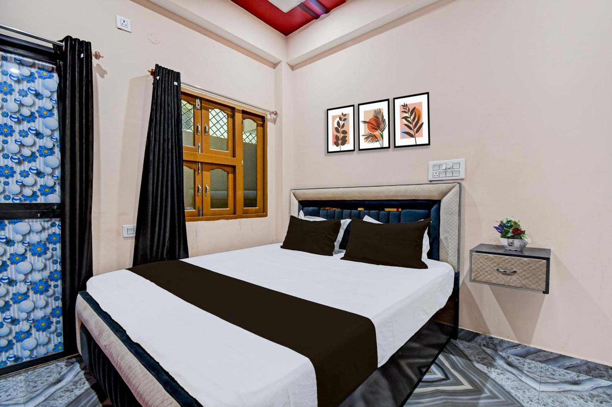 Danapur Hotel O The Lavish Landmark מראה חיצוני תמונה